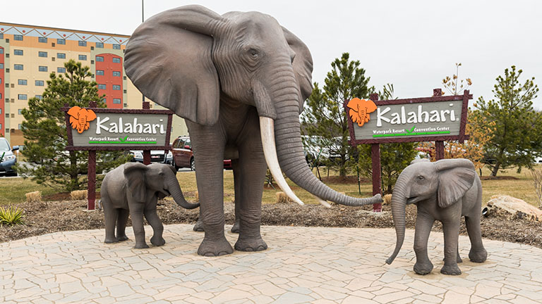 Mom and her baby elephants, the statues outside kalahari resort and conventions